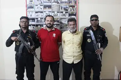 চাঁদাবাজি মামলায় পলাতক আসামি কারাগারে থেকেও গ্রেপ্তার নন