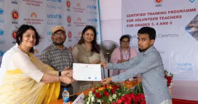 রোহিঙ্গা ক্যাম্পে ১১০০ শিক্ষক পেলেন প্রশিক্ষণ সনদ