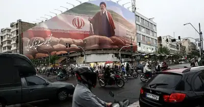 ইরানে ক্ষমতার পালাবদল: সিদ্ধান্ত নিচ্ছে সামরিক বাহিনী