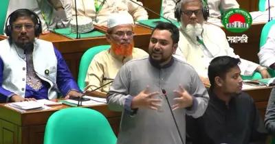 রাষ্ট্রপতি অপসারণ ও গ্রেপ্তার প্রয়োজন: নাহিদ ইসলাম