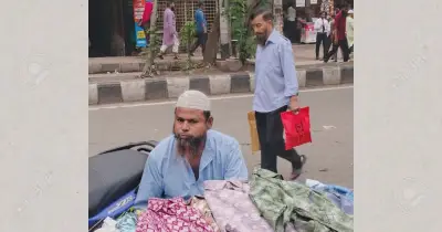 ঢাকায় পথশিশু থেকে কাপড় ব্যবসায়ী রফিকুলের সংগ্রামী গল্প