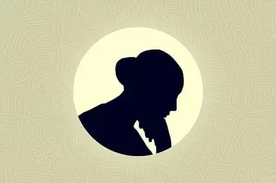 বিয়ের পর শ্বশুরবাড়ি থেকে ফিরে শিকলবন্দী কিশোরী