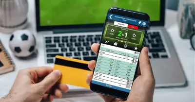 অনলাইন জুয়ার ছোবলে দেশ: নিম্ন আয় থেকে কোটি কোটি টাকা পাচার