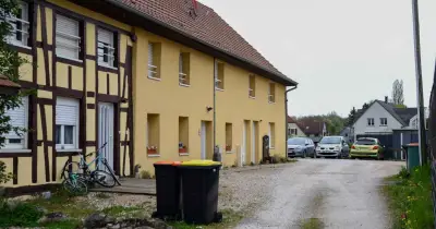 ফ্রান্সের গ্রামে ভ্যানে বন্দি ৯ বছরের শিশু উদ্ধার, বাবা আটক