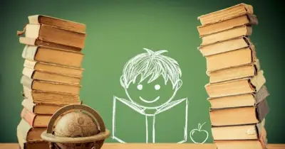 বাংলাদেশের শিক্ষা সংকট: পরীক্ষার হলের নকল নয়, কাঠামোগত সমস্যা এখন প্রধান চ্যালেঞ্জ