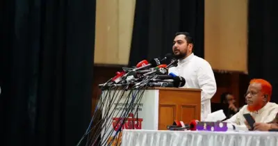 জাতীয় নাগরিক পার্টির আহ্বায়ক নাহিদ ইসলামের সতর্কতা: সংস্কার কাউন্সিল গঠনে ব্যর্থ হলে সরকারকে মোকাবিলা করতে হবে