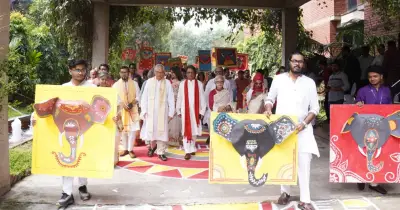 ঢাকার ইস্ট ওয়েস্ট বিশ্ববিদ্যালয়ে বর্ণিল পহেলা বৈশাখ উদযাপন