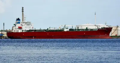 চট্টগ্রাম বন্দরে ৬৬ হাজার টন ডিজেল নিয়ে দুটি জাহাজের আগমন