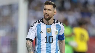 মেসি ও এএফএর বিরুদ্ধে মামলা: বিশ্বকাপের আগে নতুন ঝামেলা