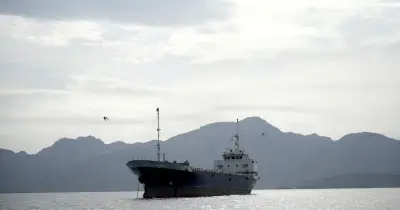 হরমুজ প্রণালি সংকট সমাধানে ইরানের নতুন প্রস্তাব, ওমান অংশে জাহাজ চলাচলে নমনীয়তা