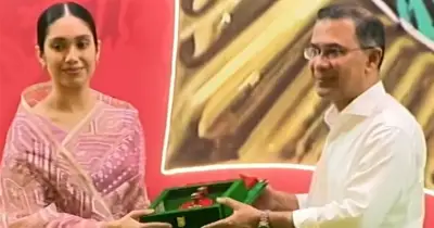 স্বাধীনতা পুরস্কারপ্রাপ্তদের হাতে পদক তুলে দিলেন প্রধানমন্ত্রী তারেক রহমান