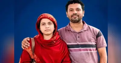 স্ত্রীর জীবন বাঁচাতে নিজের কিডনি দান করলেন শরীয়তপুরের জসিম উদ্দিন