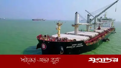 হরমুজ প্রণালিতে আটকা বাংলাদেশি জাহাজ: কূটনৈতিক তৎপরতা চলছে, জানালেন নৌমন্ত্রী