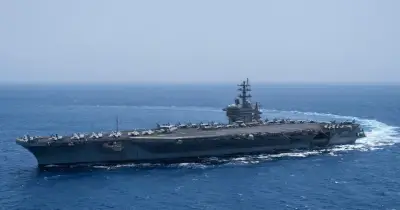যুক্তরাষ্ট্রের নৌবাহিনীর বিমানবাহী রণতরীতে অগ্নিকাণ্ড: তিন নাবিক আহত, তদন্ত চলছে