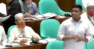 সংসদে প্রশ্নোত্তর টেবিলে দেওয়ায় ক্ষোভ, কার্টুন গ্রেফতার নিয়ে বিতর্ক