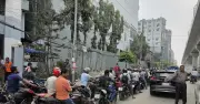জ্বালানি মূল্যবৃদ্ধি: অর্থনীতিতে চেইন রিঅ্যাকশনের আশঙ্কা, সাধারণ মানুষের উপর চাপ