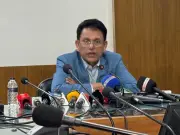 শিক্ষামন্ত্রীর এসএসসি পরীক্ষা পরিদর্শন: একটি কেন্দ্রে খাতা দেখা নিয়ে সতর্কতা, বাকিগুলোতে সুন্দর পরিবেশ