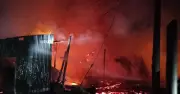 বান্দরবানের রোয়াংছড়িতে ভয়াবহ অগ্নিকাণ্ড: পুড়ে গেল ৫ দোকান, বাড়ি ও গবাদিপশুর খামার