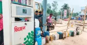 জামালপুরে জ্বালানি তেল সংকট: কৃষক ও যাত্রীদের চরম ভোগান্তি