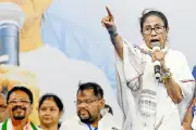পশ্চিমবঙ্গের ভোটে জ্ঞানেশ কুমারের চ্যালেঞ্জ: তৃণমূল বনাম বিজেপির যুদ্ধে সাসপেন্স তুঙ্গে