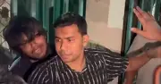 শাহবাগ থানায় ছাত্রদল-ছাত্রশিবির সংঘর্ষ, ডাকসু নেতা হামলার শিকার