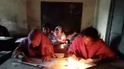 লোডশেডিং মোমবাতি জ্বালিয়ে এসএসসি পরীক্ষা, বাবার গ্রেপ্তার নিয়ে যা বললেন পূজা চেরি