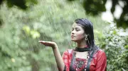 বৃষ্টিতে ভিজলেই ঠান্ডা লাগে? জেনে নিন আসল সত্য