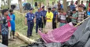 নওগাঁয় কালবৈশাখী ঝড়ে অন্তঃসত্ত্বা নারীর মৃত্যু, শতাধিক ঘরবাড়ি ক্ষতিগ্রস্ত