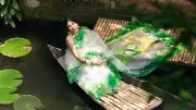 গরমেও শাড়িতে সাফা কবিরের রিফ্রেশিং 'চা গরম' লুক