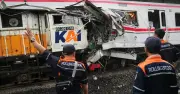 জাকার্তায় ট্রেন সংঘর্ষে নিহত ৭, আহত ৮১