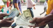 ডলারের বিপরীতে টাকার বিনিময় হার স্থিতিশীল