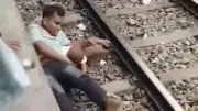 ট্রেনের নিচে বাবা-ছেলে, প্রাণ বাঁচালেন বাবা