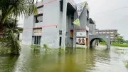কুমিল্লা ভিক্টোরিয়া কলেজে জলাবদ্ধতায় চরম দুর্ভোগ শিক্ষার্থীদের
