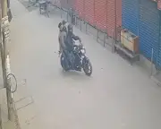 নারায়ণগঞ্জে কলেজশিক্ষকের ছিনতাই: সিসিটিভি ফুটেজ সত্ত্বেও চার দিনেও গ্রেপ্তার নেই