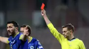 বিশ্বকাপ বাছাইয়ে ইতালির বিদায়: বাস্তোনির লাল কার্ড ও সামাজিক যোগাযোগমাধ্যমে আক্রমণ