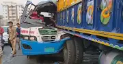 গাজীপুরের কোনাবাড়ী ফ্লাইওভারে মিনিবাস-ট্রাক সংঘর্ষে ২ নিহত, ১৫ জন আহত