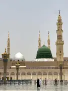 হজরত আয়েশার নবীজির প্রতি গভীর ভালোবাসা: ইমান ও আধ্যাত্মিক সংযোগের অপূর্ব সমন্বয়