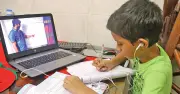 রাজধানীর শিক্ষাপ্রতিষ্ঠানে শুরু হলো অনলাইন ক্লাসের পাইলট প্রকল্প