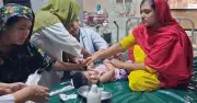 দেশজুড়ে হামের টিকা কর্মসূচিতে ভিড়, স্বাস্থ্য বিশেষজ্ঞদের উদ্বেগ
