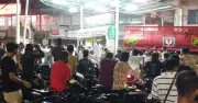 ঢাকার পেট্রোল পাম্পে ১১ ঘণ্টার অপেক্ষা: সোহাগের মতো হাজারো বাইকারের জীবিকা সংকট