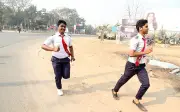 বগুড়ায় যানবাহন না পেয়ে দৌড়ে পরীক্ষাকেন্দ্রে এসএসসি পরীক্ষার্থীরা, ঢাকায় নতুন নির্দেশনা