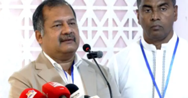 তথ্যমন্ত্রী: ৩০ লাখ কোটি টাকা ঋণের বোঝা বহন করছে সরকার