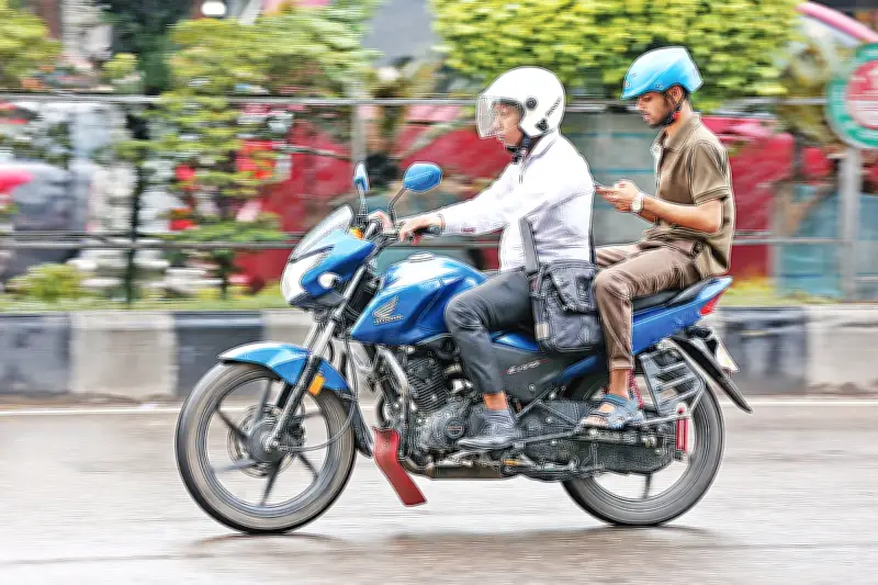 মোটরসাইকেলে অগ্রিম আয়কর: ন্যায্যতা ও সামাজিক প্রভাবের টানাপোড়েন