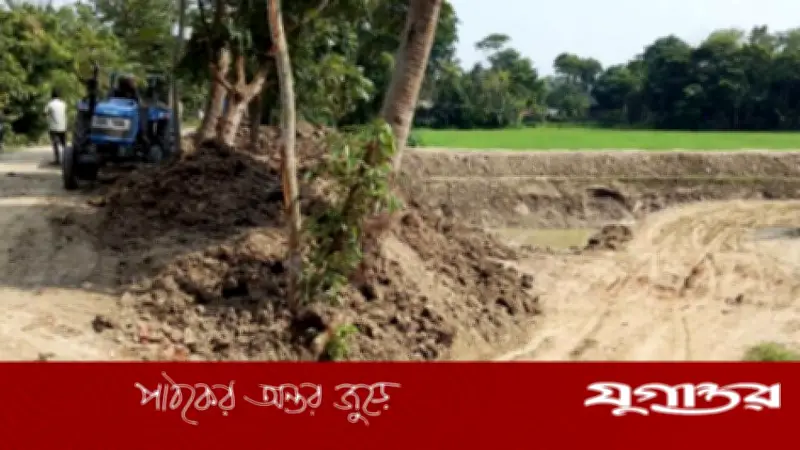 নবাবগঞ্জে কৃষিজমির মাটি কাটায় ৮ জনের কারাদণ্ড