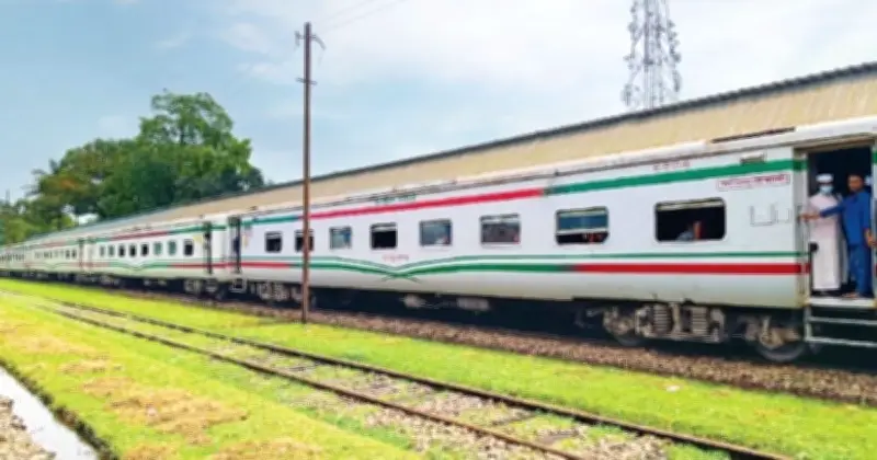 তিস্তা এক্সপ্রেসে পুরোনো কোচ সংযোজন, যাত্রীরা দুর্ভোগে