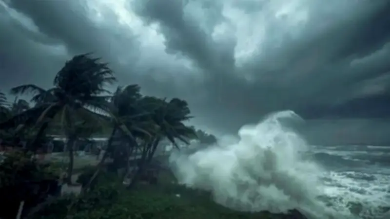 দেশের ১০ অঞ্চলে সতর্কবার্তা, নেতানিয়াহুর গোপন সফর নিয়ে দাবি ভিত্তিহীন