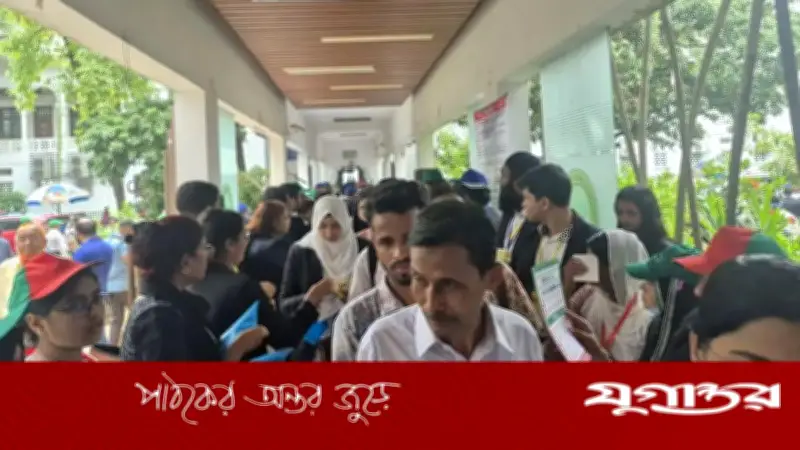 সুপ্রিম কোর্ট বার নির্বাচনে শেষ দিনের ভোটগ্রহণ চলছে