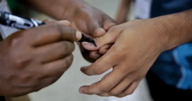 বাংলাদেশে ভোটার সংখ্যা বেড়ে ১২ কোটি ৮৩ লাখ
