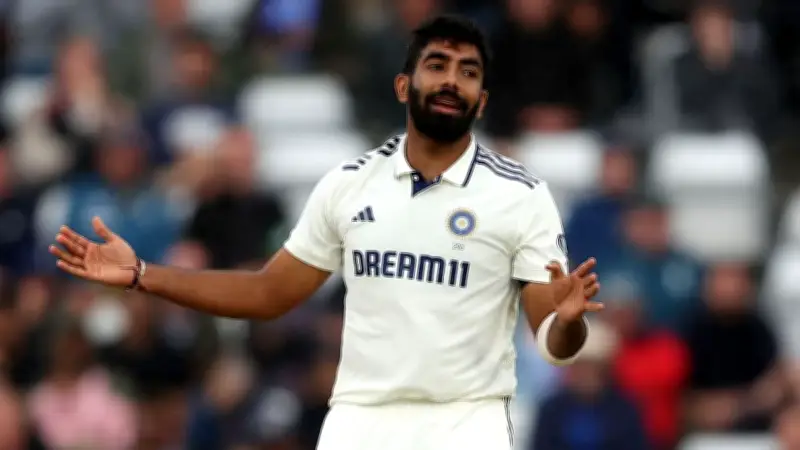 টেস্ট র্যাংকিংয়ে শীর্ষে বুমরাহ, ভিসা বন্ড মওকুফ যুক্তরাষ্ট্রের