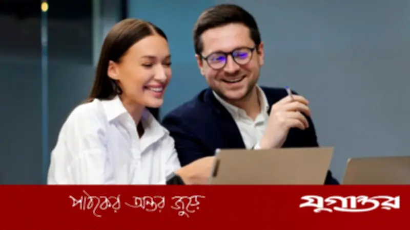 অফিসে সহকর্মীর সঙ্গে প্রেমে জড়াচ্ছেন ৬০% এর বেশি মানুষ